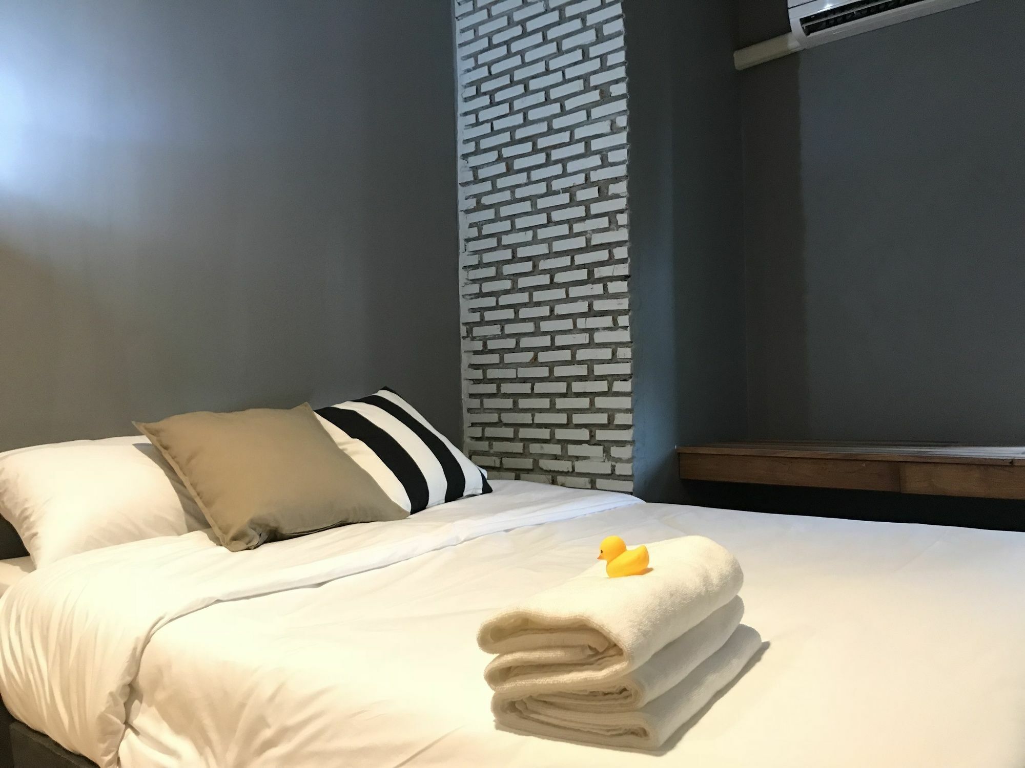 La Malila Hostel Udon Thani Esterno foto